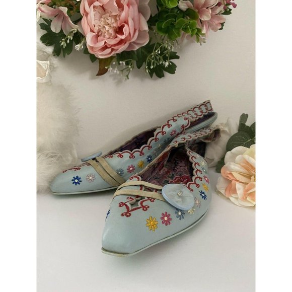 COPY - Irregular Choice Embroidered Kitten Heel Shoes EUC - Picture 10 of 12